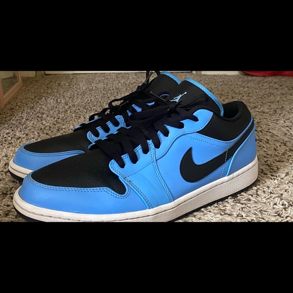 Jordan 1 Low University Blue/Black - Picture 5 of 5